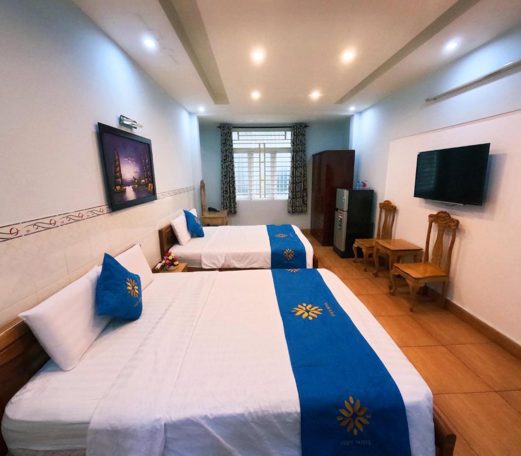 Cozy Hotel Hcm Хошимин Экстерьер фото